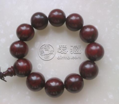 小叶紫檀手串的价位多少 最便宜多少钱及图片