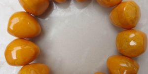 蜜蜡图片大全  蜜蜡香味怎么能辨别