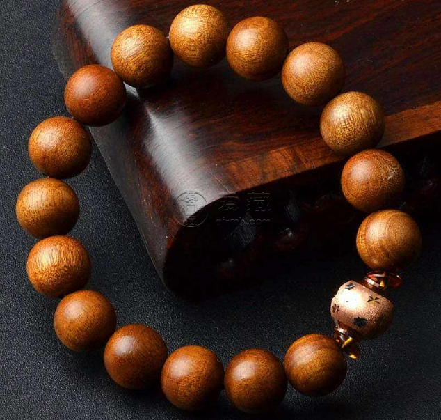 金絲楠木手串怎么保養(yǎng) 金絲楠木手串保養(yǎng)清潔