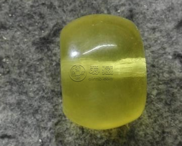 蜜蠟冰片是怎么回事 蜜蠟冰片是什么