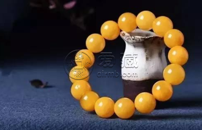 蜜蜡盘玩前后对比效果图 蜜蜡盘玩效果