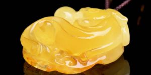 波罗的海蜜蜡和俄罗斯蜜蜡对比图 相关介绍