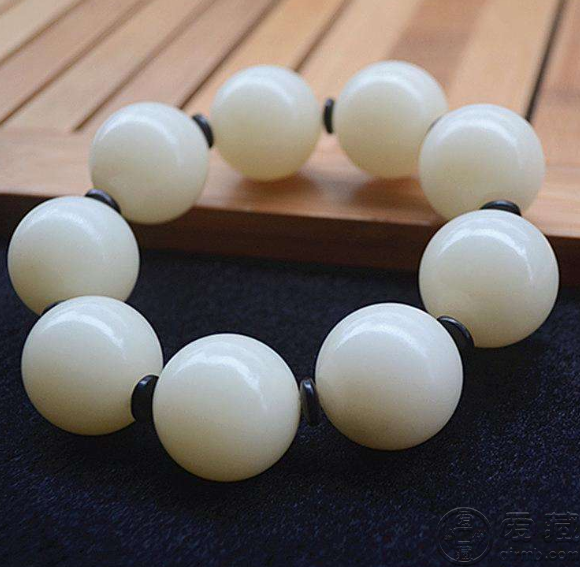 白玉菩提的寓意