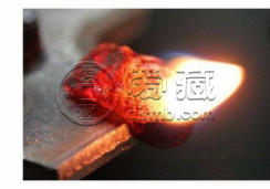 蜜蜡火烧冒黑烟还是白烟 火烧蜜蜡方法
