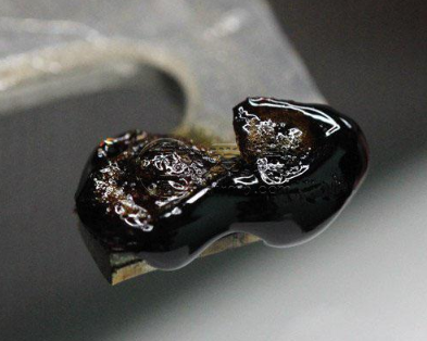 蜜蜡烧了之后什么反应 蜜蜡烧了之后是什么样的