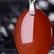 红玛瑙代表含义  红玛瑙适合多大年龄人戴