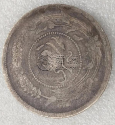 迪化六年银币真品价格  是属于新疆省造的吗