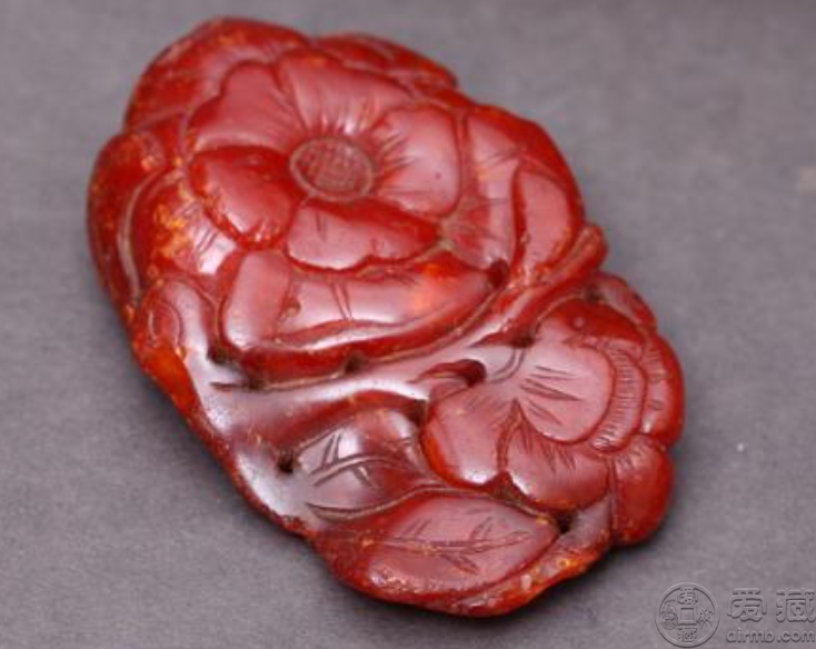 发红的蜜蜡好不好红皮蜜蜡图片