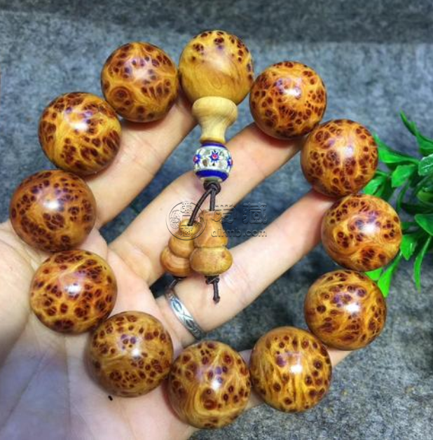 崖柏手串黏糊糊盘不动   崖柏要怎么盘玩