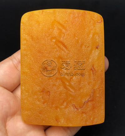 老蜜蜡颜色深好还是浅好   老蜜蜡什么颜色的好