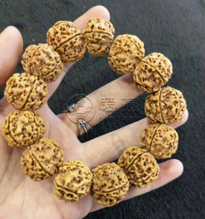 怎么盘金刚手串   一般金刚菩提多少钱