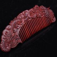 小叶紫檀梳子 小叶紫檀梳子对人体有什么好处