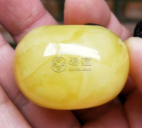 蜜蠟戴出了好多花紋  為什么會這樣呢？