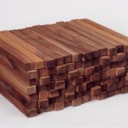 金絲楠木與胡桃木哪個好 金絲楠木與胡桃木