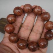真的檀香手串多少钱 真的檀香手串鉴别