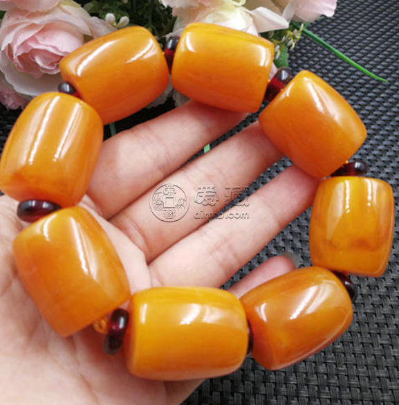 蜜蠟怎么分辨俄料和烏料  俄料和烏料有什么區(qū)別