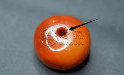 怎么鉴定老蜜蜡真假 注意看这一点