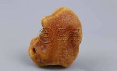 蜜蜡乌料以及蜜蜡俄料的区别之分