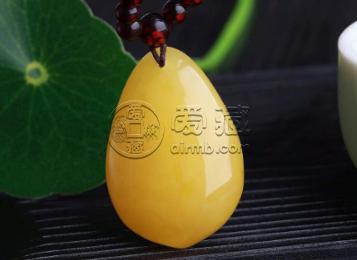 俄蜜蜡怎么鉴定 有没有比较简单的方法