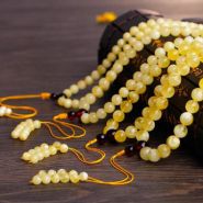 蜜蜡用手机灯光鉴别 蜜蜡紫灯光鉴别会吗