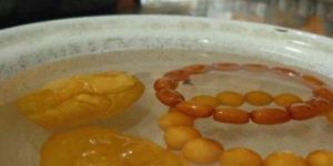 蜜蜡在盐水里浮起来是真的吗  什么情况不会浮起来