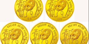 1986年熊猫金币5枚套装1986年金套猫价格