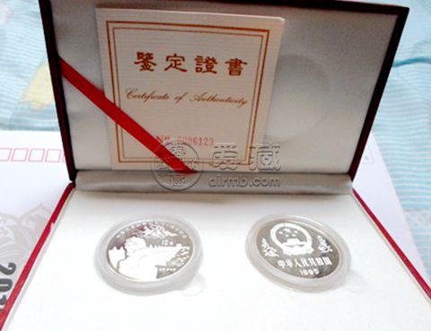 分析抗日戰(zhàn)爭勝利50周年金銀幣     抗日戰(zhàn)爭勝利50周年銀幣值多少錢