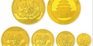 2009年熊貓金幣套裝現(xiàn)在的市場(chǎng)價(jià)  2009年熊貓金幣套裝價(jià)格一覽表