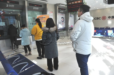 京剧纪念币首日兑换 你兑换到手了吗