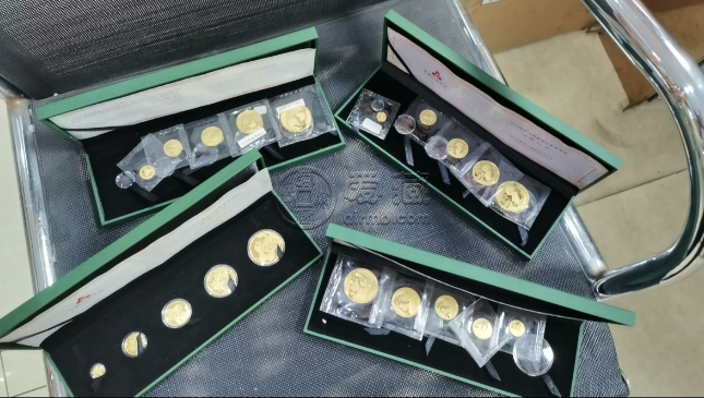 熊貓金幣回收交易中心  哪里回收熊貓金幣
