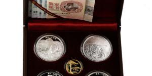 黃山金銀幣現(xiàn)價(jià)    2013年黃山金銀幣套裝回收價(jià)格