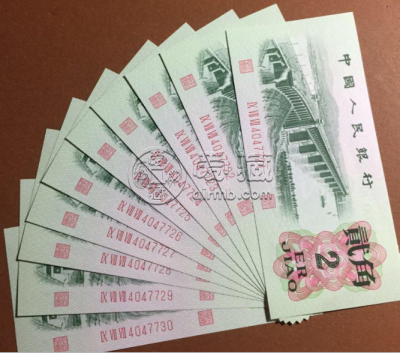 三版大桥2角红翡翠值多少钱 三版大桥2角的价格