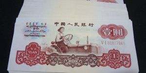 拖拉机1元回收联系电话    上门收购拖拉机1元