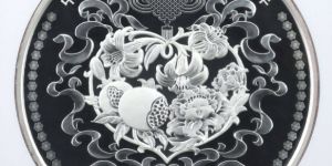 国庆70周年一公斤银币值多少钱 国庆70周年一公斤银币图片