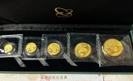 2013年熊貓金幣的現價 熊貓金幣一套最新市場價