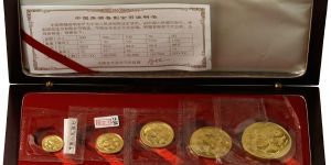 被銀行忽悠買的熊貓紀念幣 熊貓金幣哪里回收