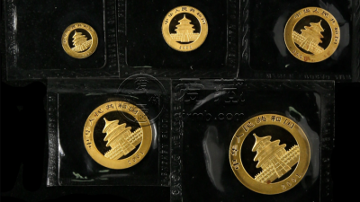 2001年熊猫金币套装回收价  2001年熊猫金币值多少钱