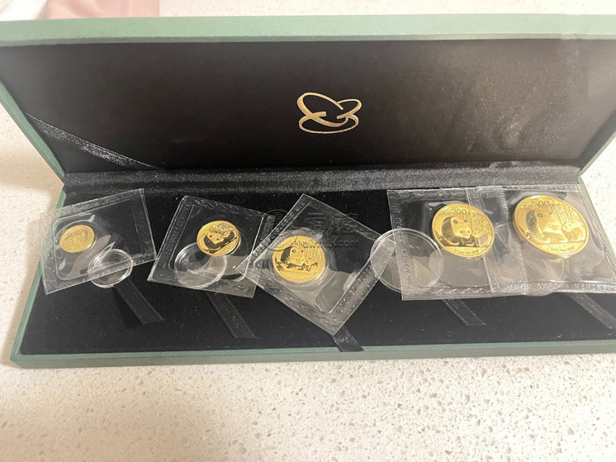 廣州回收熊貓金幣的電話是多少 熊貓金幣一套價目表