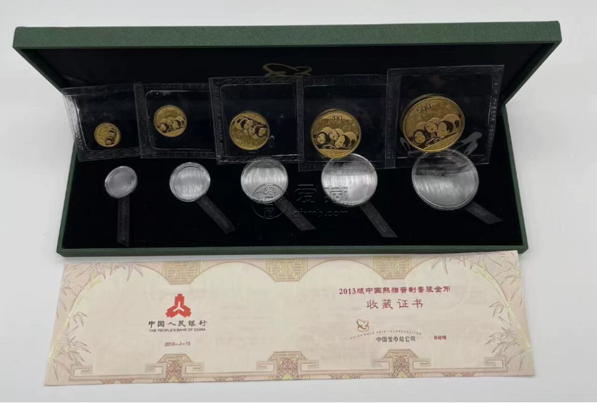 2010年熊猫金币值多少钱    2010年熊猫金币套装价格