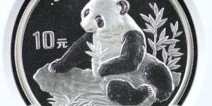 1998年1盎司熊猫银币价格   1998年1盎司熊猫银币值多少钱