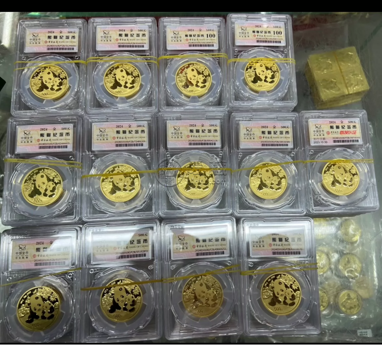 熊貓金幣回收報價   熊貓金幣套裝最新市場行情