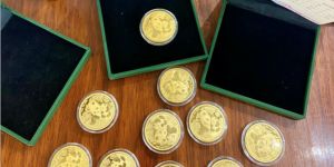 熊猫金币回收价目表  熊猫金币一套回收价格