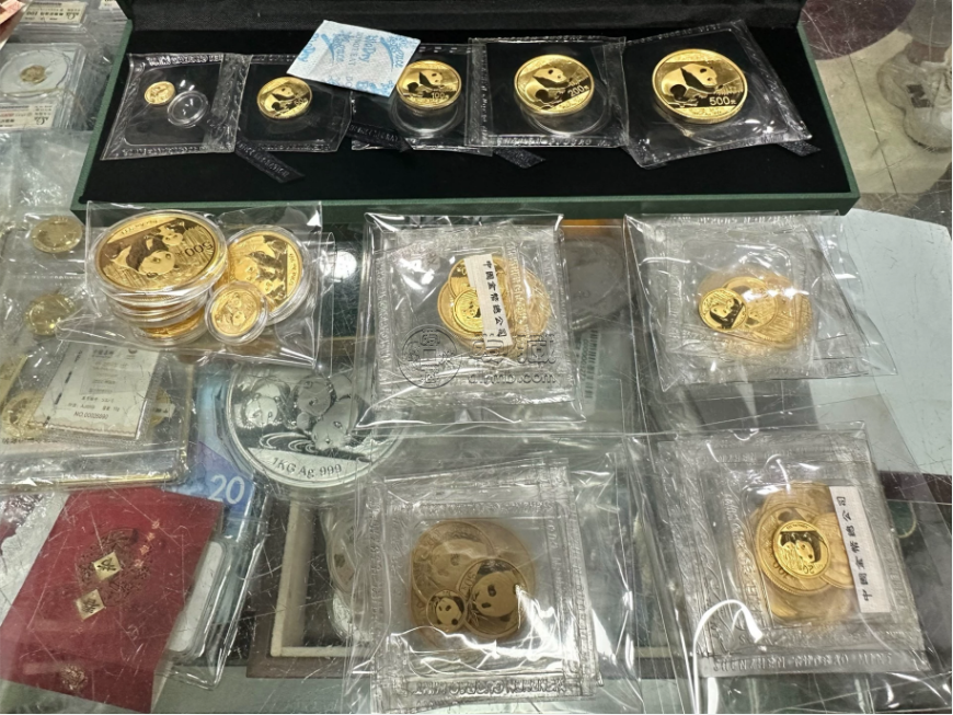 熊猫金币正规回收金币公司  哪里回收熊猫金币