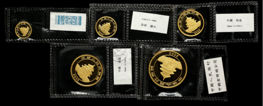2000年熊貓金幣一套價格表   2000年熊貓金幣套裝回收價格