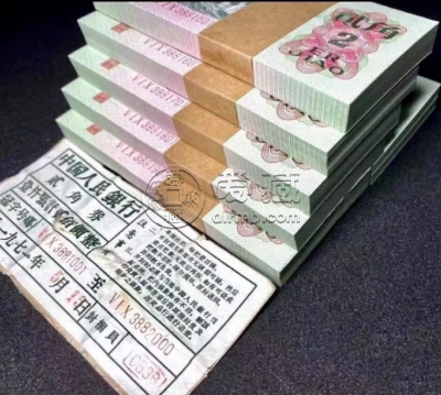 熊猫金币市场回收价格表 熊猫金币的市场价值
