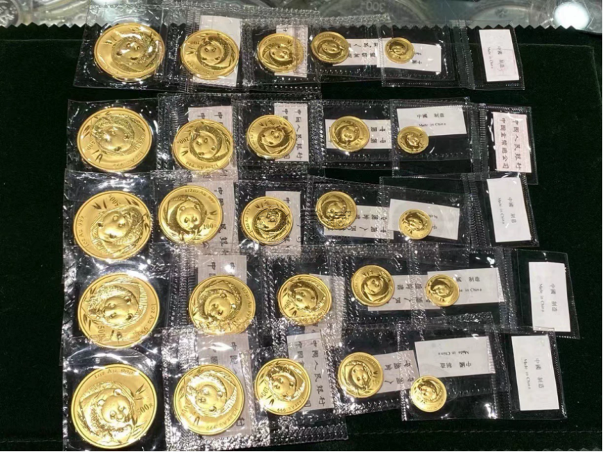 熊貓金幣套裝回收價目表   熊貓金幣哪里回收