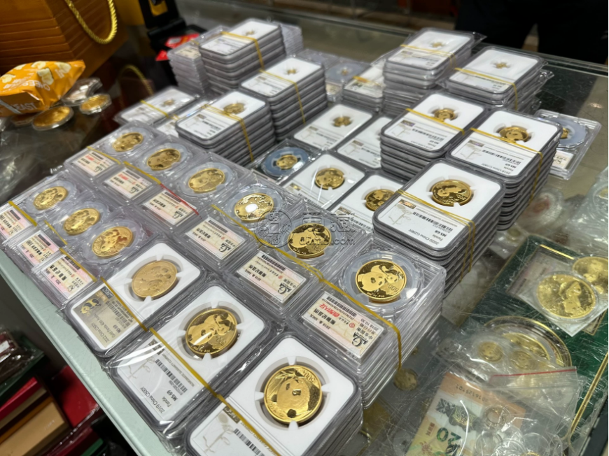 熊貓金銀幣回收渠道   2025年熊貓金銀幣回收價格