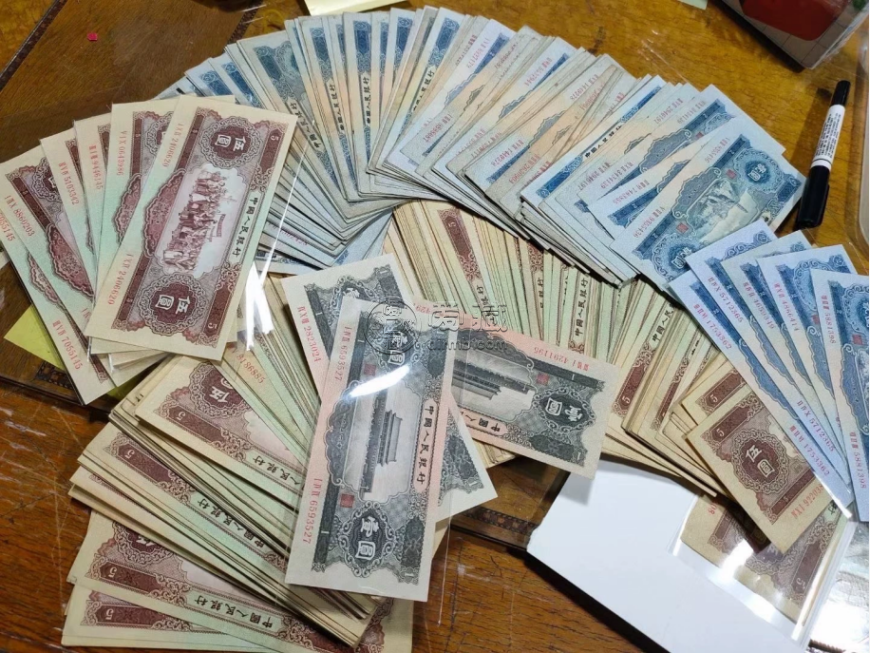 上海回收纸币  钱币回收渠道