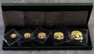 2013熊猫金币一套回收价目表   2013年熊猫金币套装市场价格