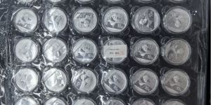 2014年熊猫银币回收价目表最新    熊猫银币值多少钱